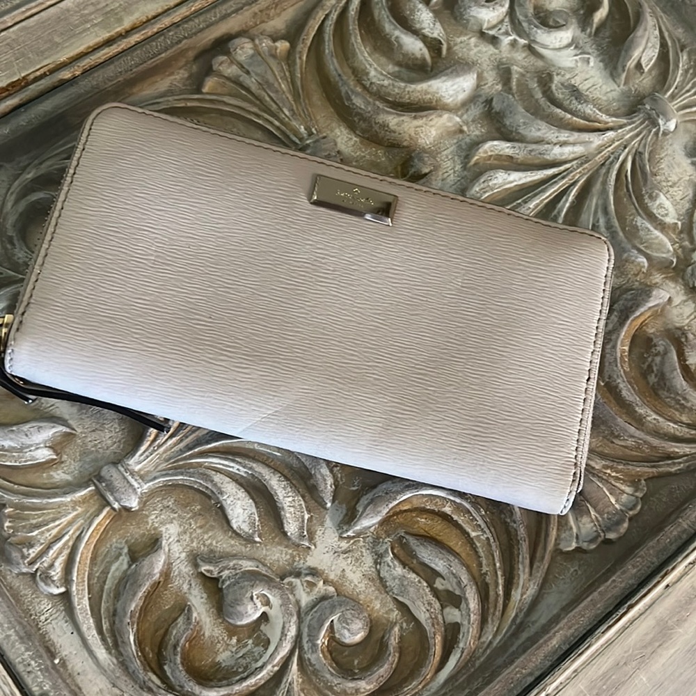 Authentic Kate spade wallet